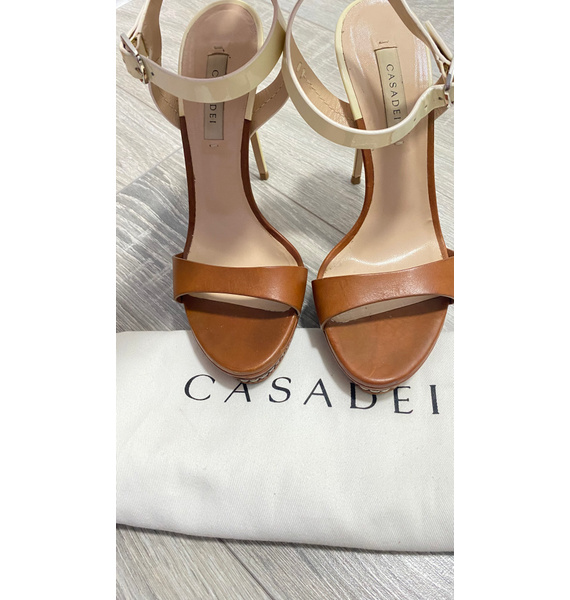 Босоножки • Casadei • Бежевый
