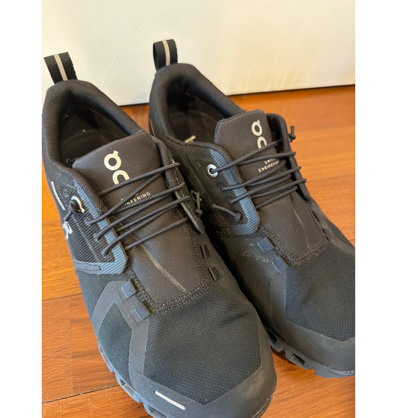 Кроссовки • On Running • Черный