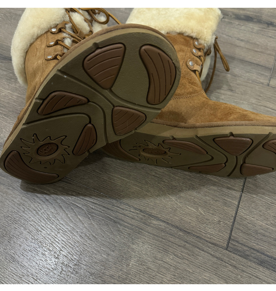Сапоги • UGG • Бежевый