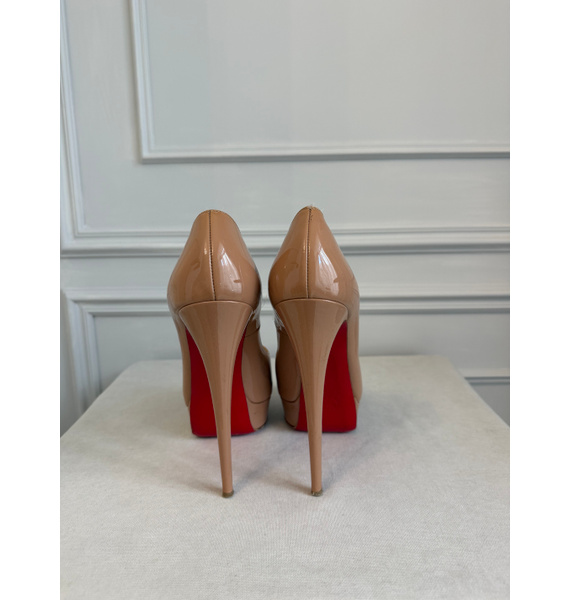Туфли • Christian Louboutin • Бежевый