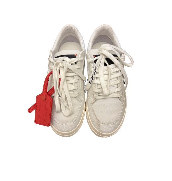 Кроссовки • Off-White • Белый