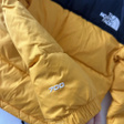 Куртка • The North Face • Желтый