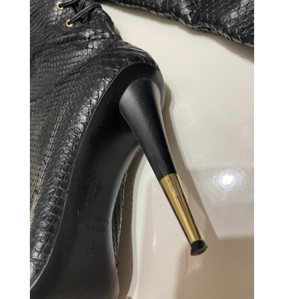 Ботфорты • Giuseppe Zanotti • Черный