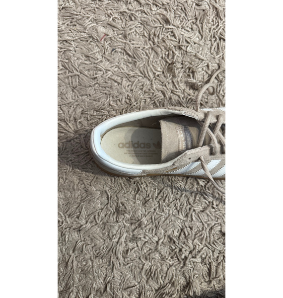 Кроссовки • adidas • Бежевый