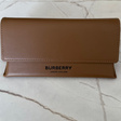 Солнцезащитные очки • Burberry • Коричневый