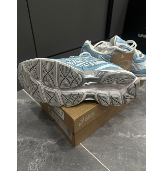 Кроссовки • ASICS • Голубой