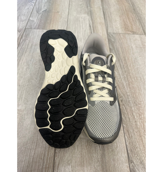 Кроссовки • New Balance • Серый