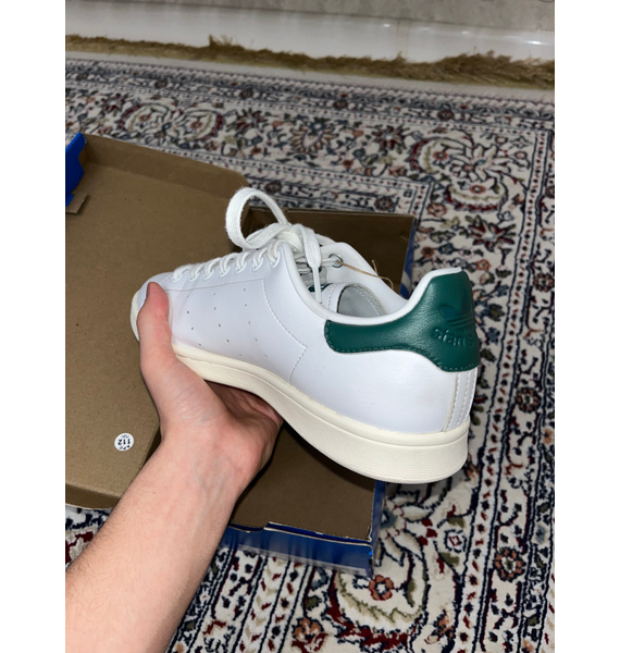 Кроссовки • adidas • Белый
