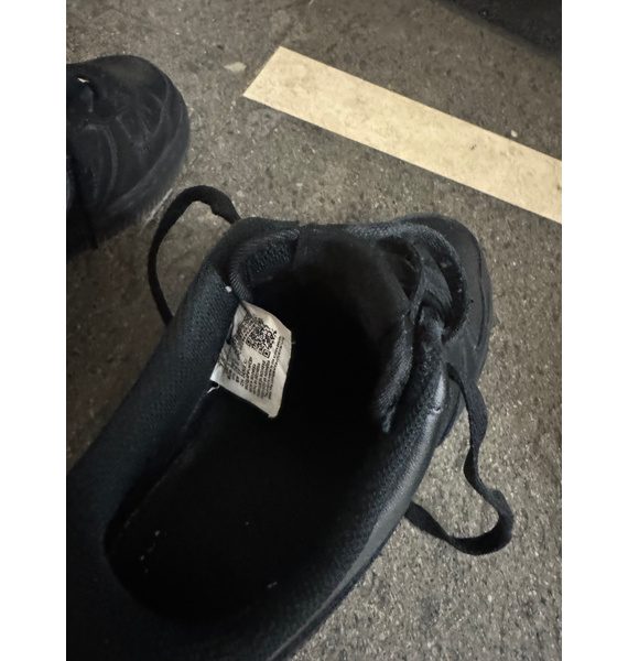 Кроссовки • Nike • Черный