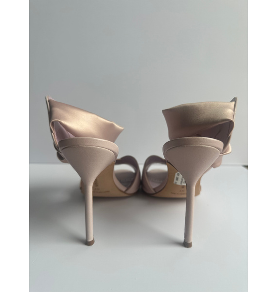 Босоножки • Manolo Blahnik • Розовый
