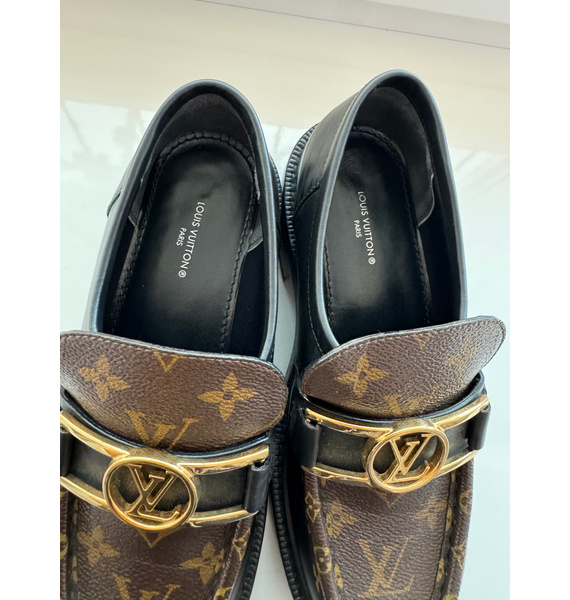 Лоферы • Louis Vuitton • Черный