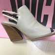 Босоножки • Clarks • Серый