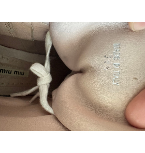 Кроссовки • Miu Miu • Бежевый