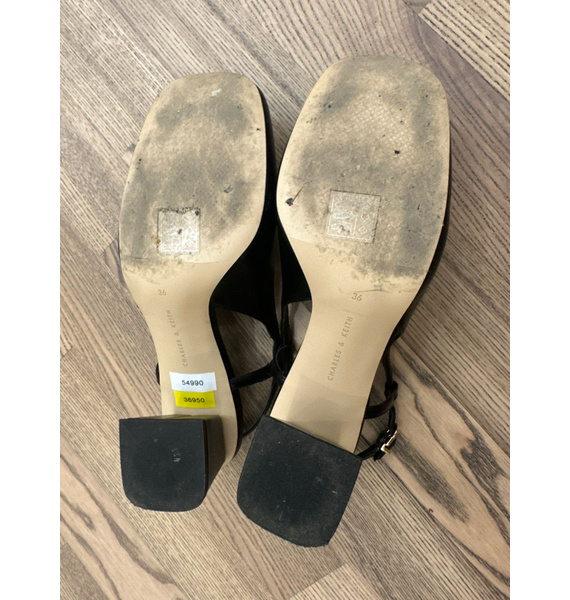 Босоножки • Charles & Keith • Черный