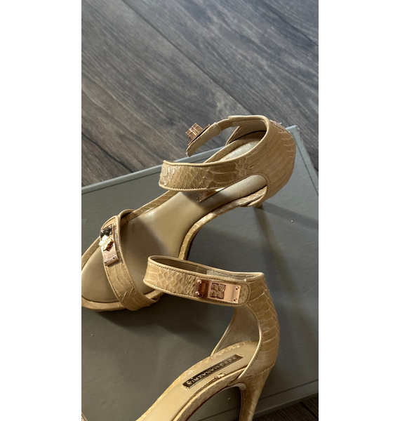 Туфли • BCBGMAXAZRIA • Бежевый