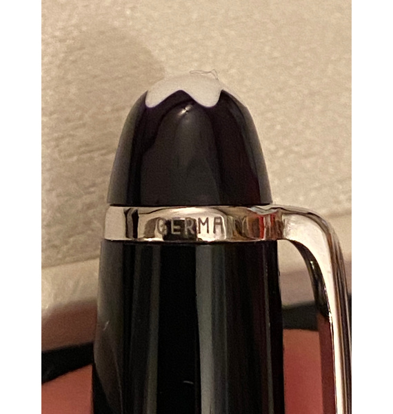 Ручка • Montblanc • Черный