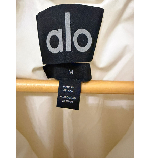 Куртка • Alo Yoga • Белый