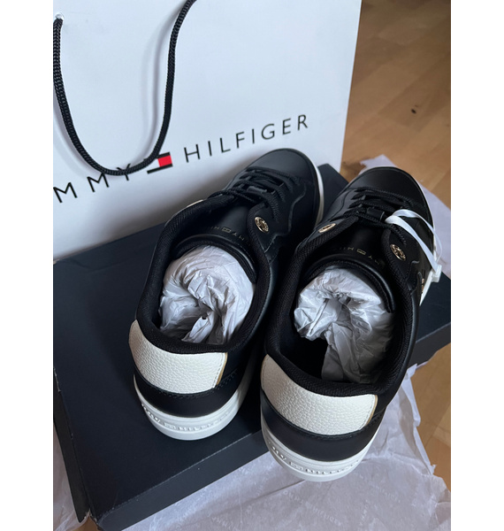 Кеды • Tommy Hilfiger • Черный