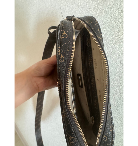 Сумка • GUESS • Коричневый