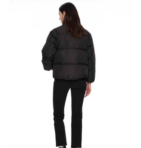 Куртка • GUESS • Черный