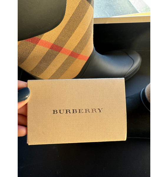 Сапоги • Burberry • Черный