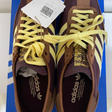 Кроссовки • adidas Originals • Бордовый