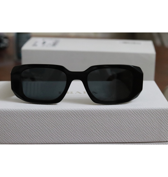 Очки • Prada Eyewear • Черный