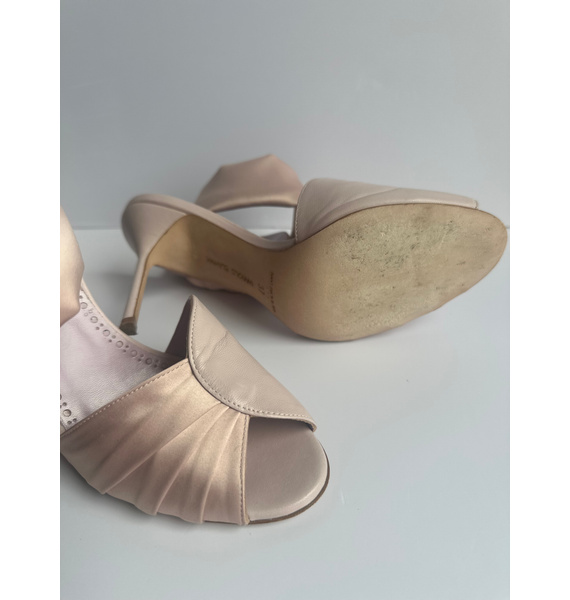 Босоножки • Manolo Blahnik • Розовый