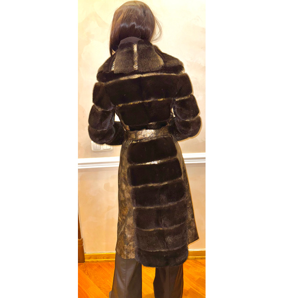 Шуба • JULIEN MACDONALD • Коричневый