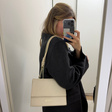 Сумка • GUESS • Молочный