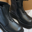 Ботинки • UGG • Черный
