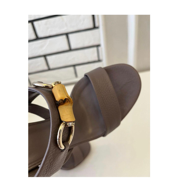 Босоножки • Gucci • Серый