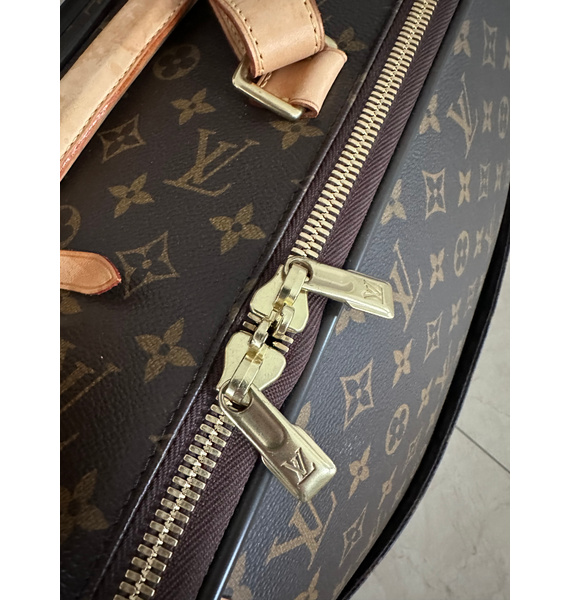 Чемодан • Louis Vuitton • Коричневый