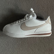 Кроссовки • Nike • Белый