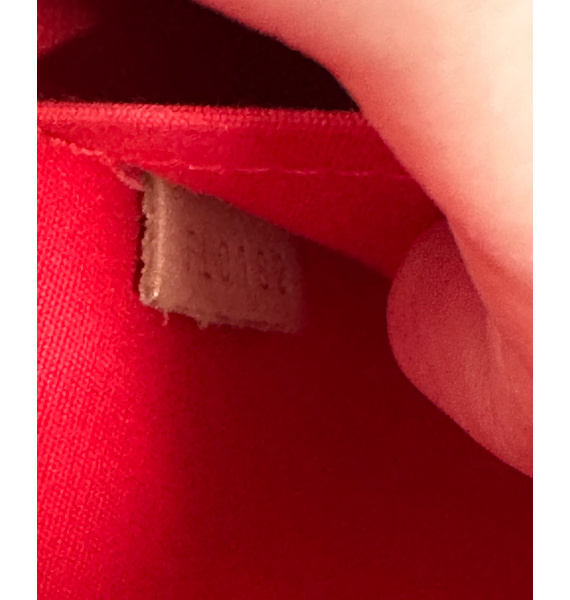 Сумка • Louis Vuitton • Коралловый