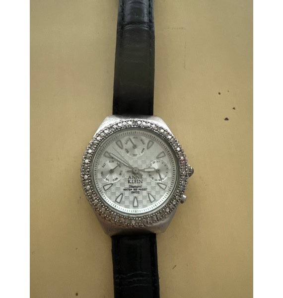 Часы • Anne Klein • Черный