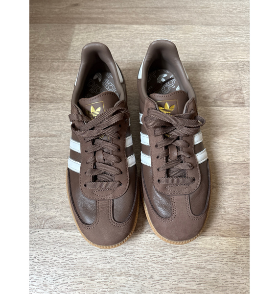 Кроссовки • adidas • Коричневый