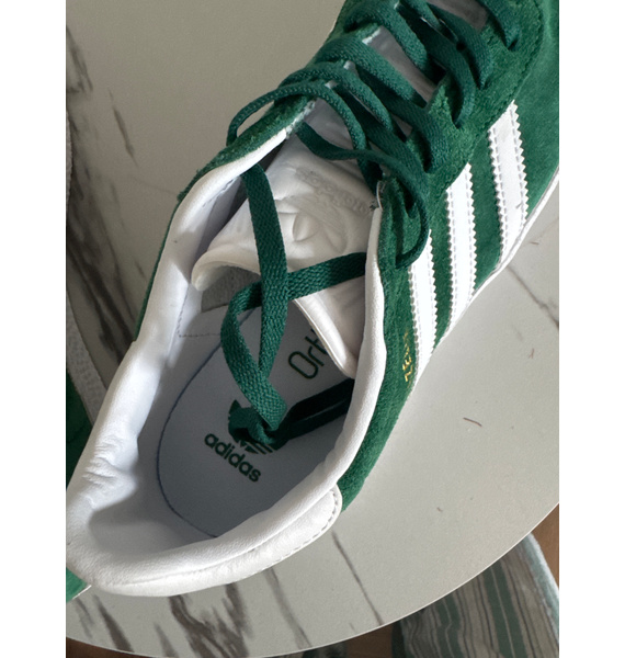 Кроссовки • adidas • Зеленый