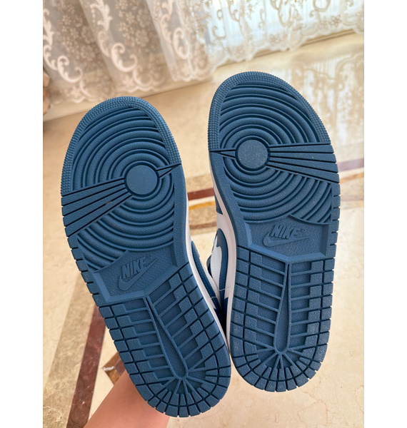 Кроссовки • Nike • Синий