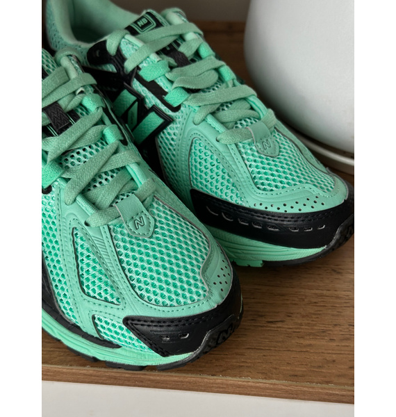 Кроссовки • New Balance • Бирюзовый