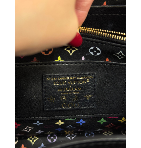 Сумка • Louis Vuitton • Черный