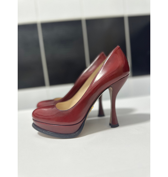 Туфли • Prada • Бордовый