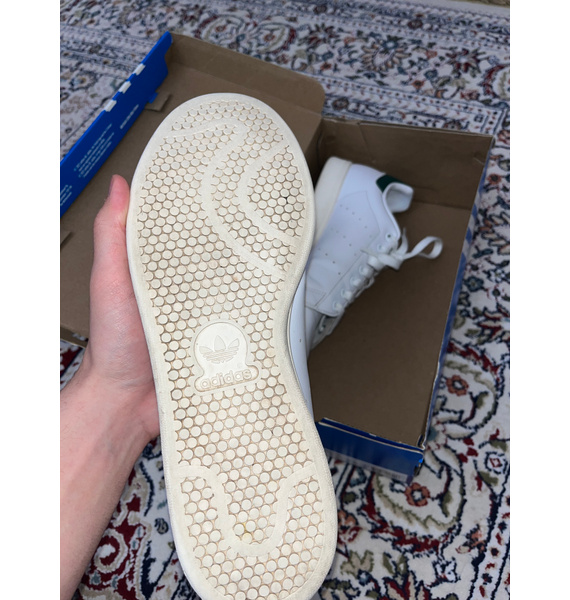 Кроссовки • adidas • Белый