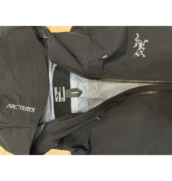 Куртка • Arc'teryx • Черный