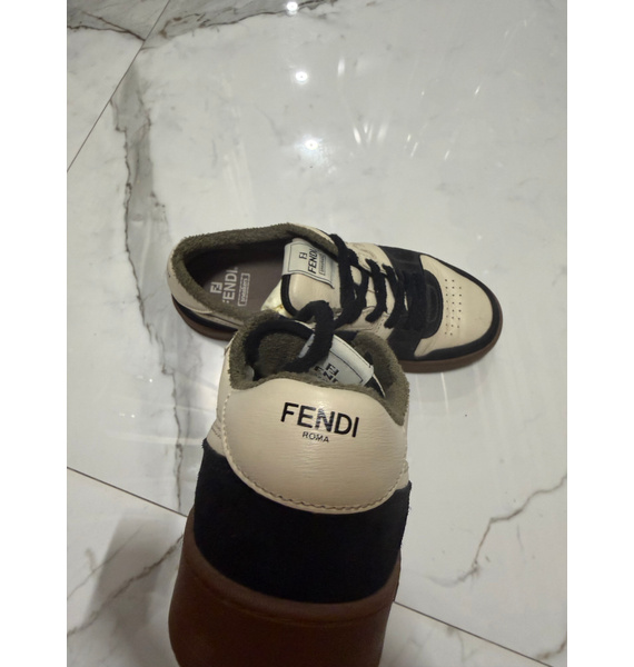 Кроссовки • Fendi • Другое