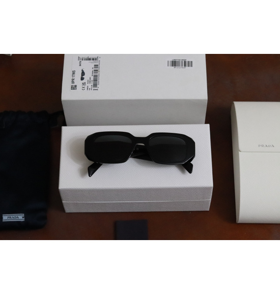 Очки • Prada Eyewear • Черный