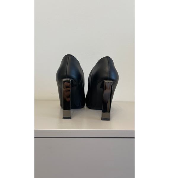 Ботильоны • Charles & Keith • Черный