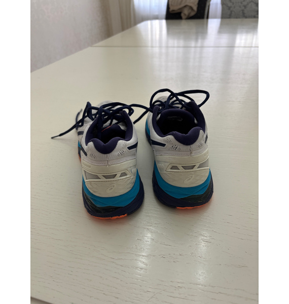 Кроссовки • ASICS • Белый