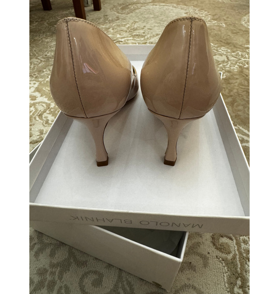 Туфли • Manolo Blahnik • Бежевый