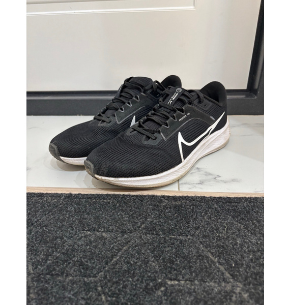 Кроссовки • Nike • Другое